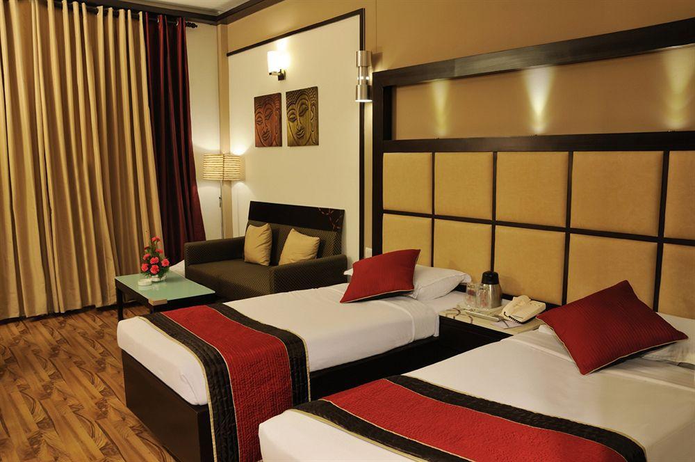Hotel Maharaja Regency Ludhiana Eksteriør bilde