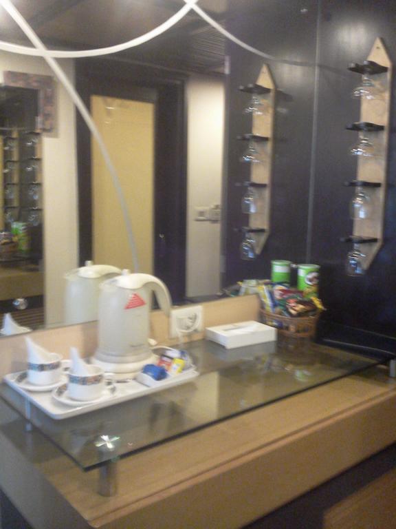Hotel Maharaja Regency Ludhiana Rom bilde